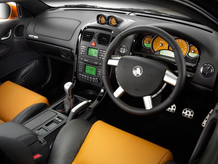  Holden Monaro CV8-Z Limited Edition 2005 года  (фото 5 из 5)